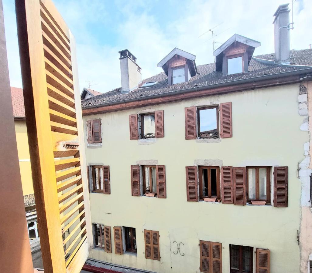 Chalet Charm In The Heart Of The Old Town Annecy Exterior photo